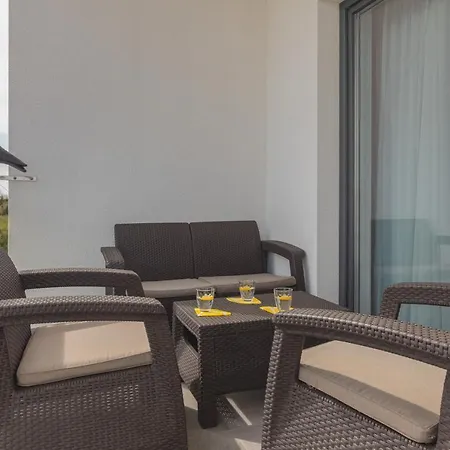 Apartamenty Sunset Resort By Noclegi Renters Grzybowo  Exterior foto