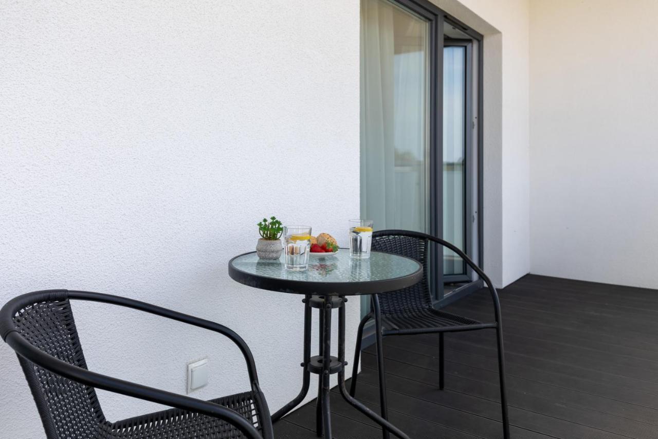 Sunset By Renters Apartment